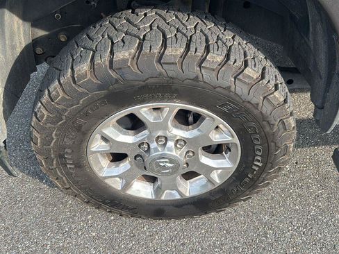Used 2024 RAM 2500 Laramie AWD/4WD image 9