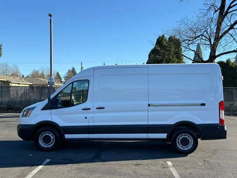 Used 2018 Ford Transit 250 148 Medium Roof image 2