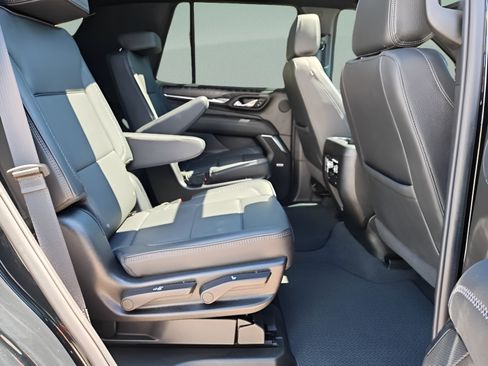 Used 2024 GMC Yukon Denali w/ Max Trailering Package AWD/4WD image 24