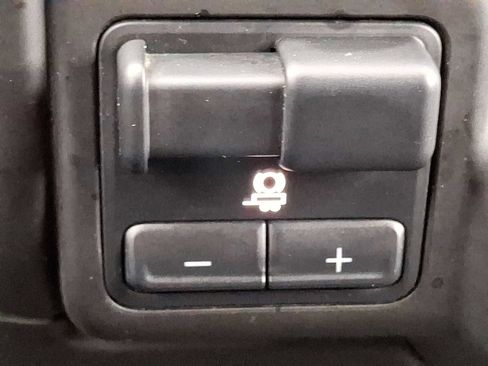 Used 2023 Chevrolet Silverado 2500 Custom image 20