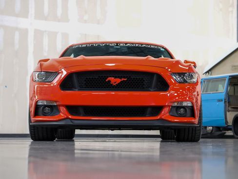 Used 2016 Ford Mustang GT Premium w/ GT Performance Package RWD image 30
