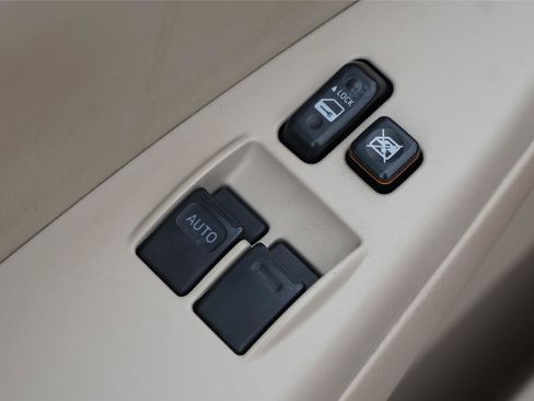 Used 2008 Toyota Solara SLE FWD image 19