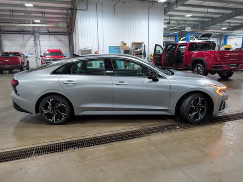 Used 2025 Kia K5 GT-Line w/ GT-Line Premium Package image 2