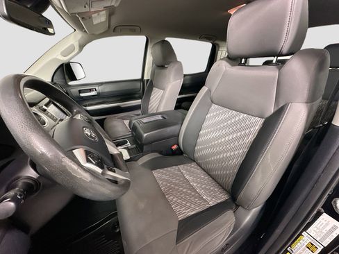 Used 2018 Toyota Tundra SR5 image 21