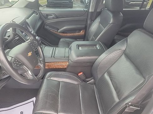 Used 2017 Chevrolet Suburban Premier image 33