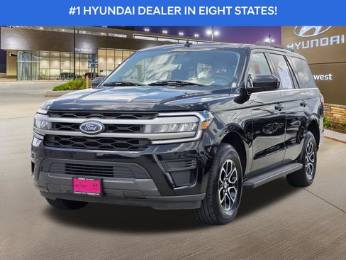 Used 2024 Ford Expedition XLT RWD image 2