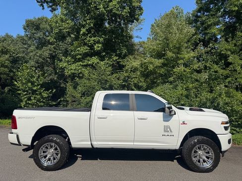 Used 2025 RAM 2500 Laramie w/ Sport Appearance Package AWD/4WD image 5