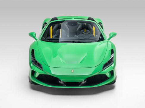 Certified 2023 Ferrari F8 Tributo RWD image 6
