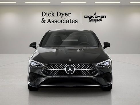Used 2025 Mercedes-Benz CLA 250 image 33