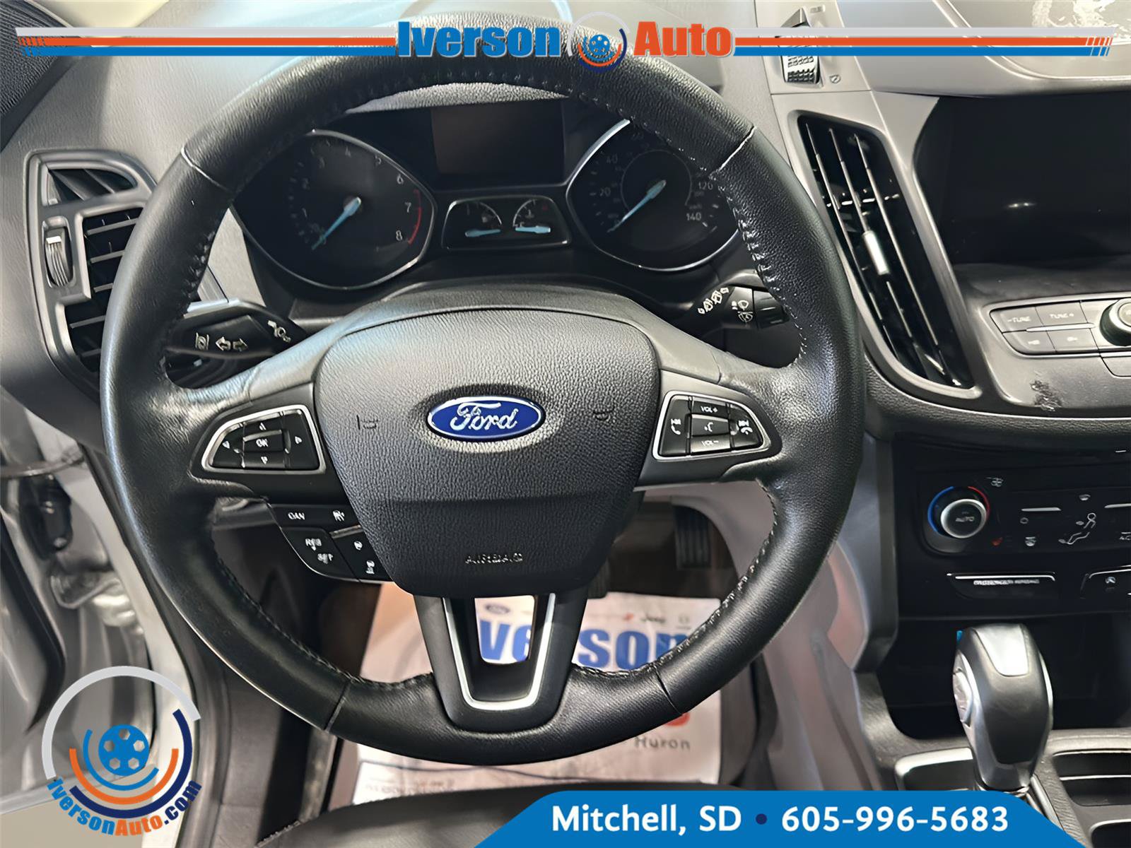 Used 2019 Ford Escape SEL AWD/4WD image 16