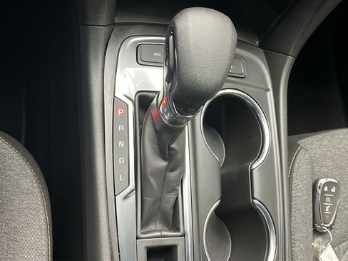 Used 2023 Chevrolet Equinox LT w/ Driver Convenience Package image 23