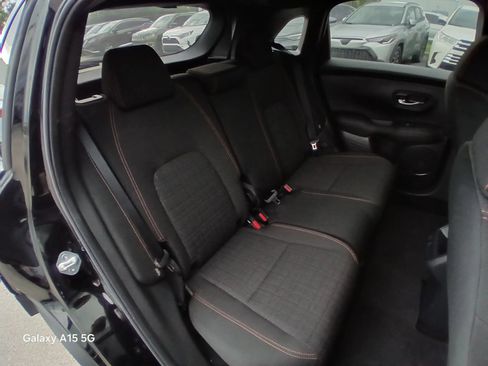 Used 2024 Honda HR-V Sport image 17