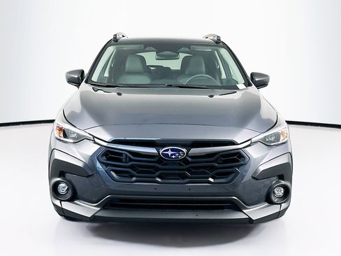 Used 2024 Subaru Crosstrek 2.0i Premium image 2
