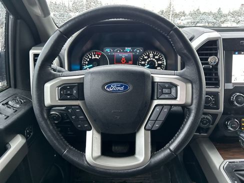 Used 2019 Ford F150 Lariat image 19