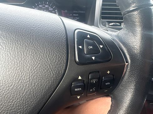 Used 2015 Lincoln MKS AWD w/ Equipment Group 101A image 35