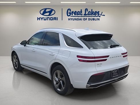 Used 2026 Genesis GV70 2.5T Select AWD/4WD image 3