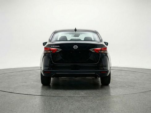 Used 2025 Nissan Versa SV image 7