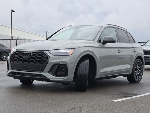 Certified 2023 Audi SQ5 Prestige w/ Prestige Package image 3