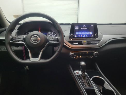 Used 2023 Nissan Altima 2.5 SR image 22