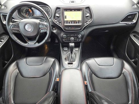 Used 2019 Jeep Cherokee Trailhawk w/ Comfort/Convenience Group image 26