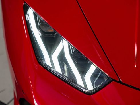 Used 2021 Lamborghini Huracan EVO AWD/4WD image 12