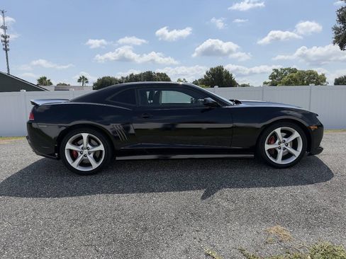 Used 2015 Chevrolet Camaro SS RWD image 4