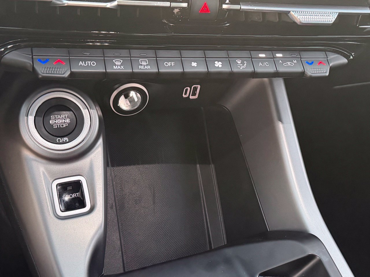 Used 2024 Dodge Hornet R/T AWD/4WD image 23