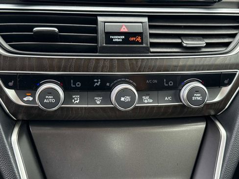 Certified 2019 Honda Accord EX image 23
