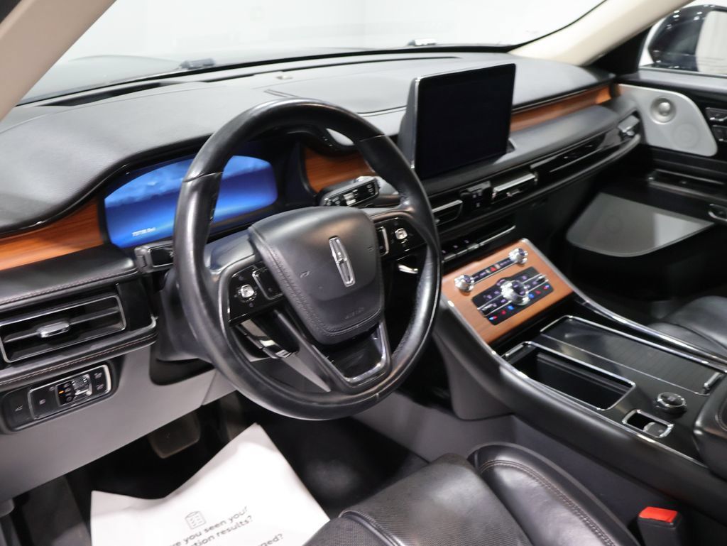 Used 2020 Lincoln Aviator Reserve w/ Equipment Group 202A AWD/4WD image 17