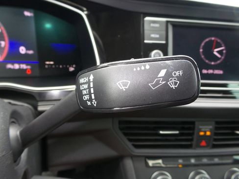 Used 2022 Volkswagen Jetta S FWD image 37