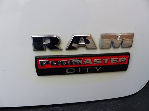 Used 2021 RAM ProMaster City Tradesman image 10