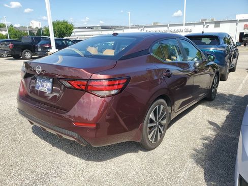 Certified 2025 Nissan Sentra SV w/ SV Premium Package FWD image 4