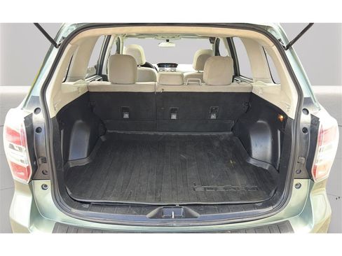 Used 2014 Subaru Forester 2.5i Premium w/ All-Weather Package AWD/4WD image 30