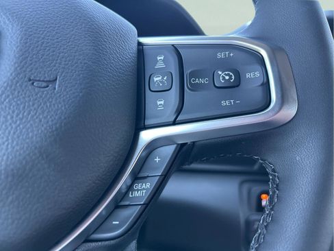 New 2026 RAM 1500 4x4 Crew Cab image 17