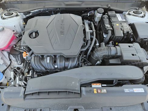 Used 2025 Hyundai Sonata SEL FWD image 22