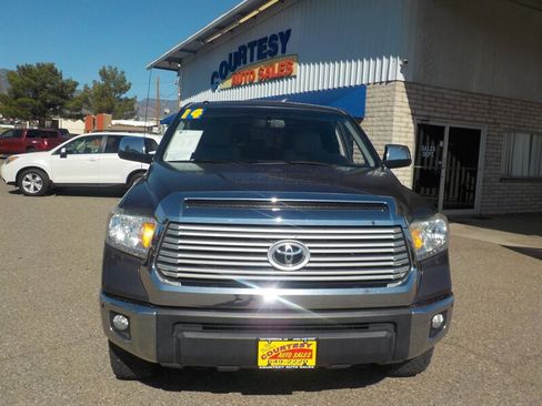 Used 2014 Toyota Tundra Limited w/ Limited Premium Package image 15