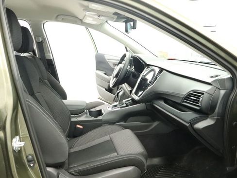 Used 2025 Subaru Outback Premium AWD/4WD image 28
