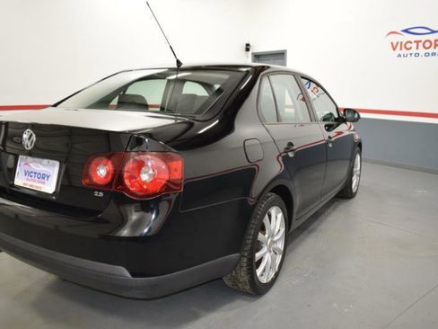 Used 2009 Volkswagen Jetta S FWD image 5