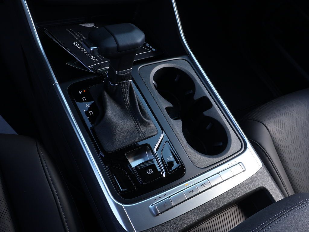 New 2027 Kia Carnival EX w/ Dark Edition Package FWD image 31