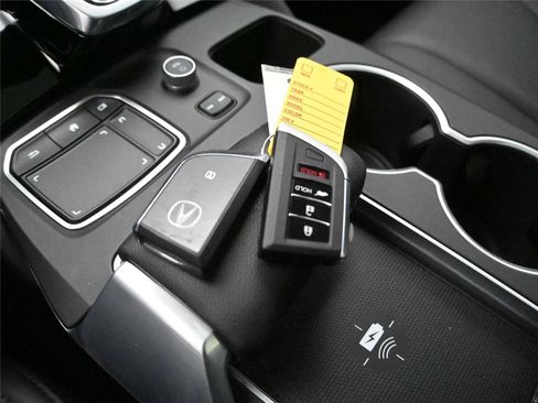 Certified 2023 Acura MDX SH-AWD image 6