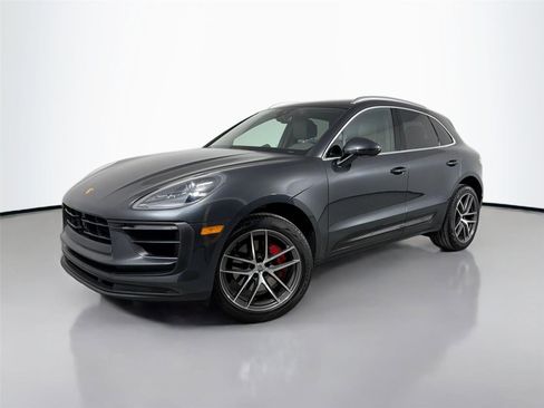 Certified 2023 Porsche Macan S AWD/4WD image 1