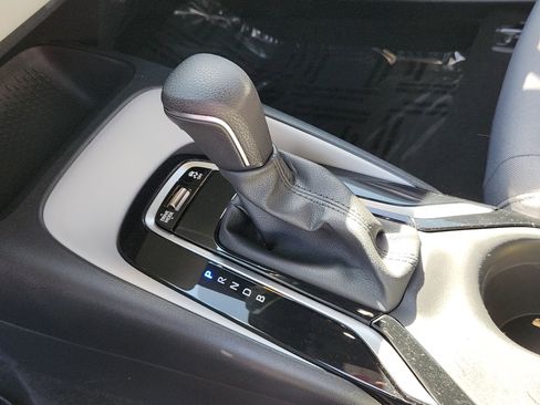 Certified 2024 Toyota Corolla SE image 17