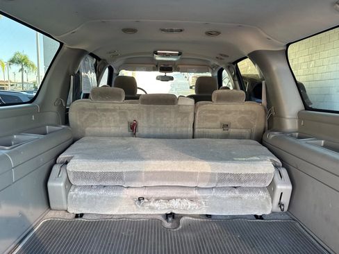 Used 2005 Chevrolet Suburban LS w/ Cargo Package image 33