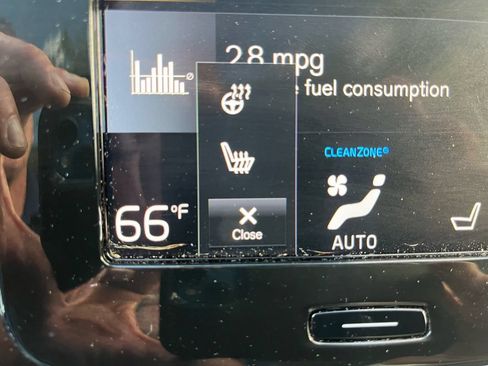 Used 2021 Volvo XC40 T5 Inscription AWD/4WD image 12