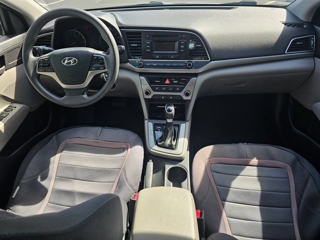Used 2017 Hyundai Elantra SE FWD image 16