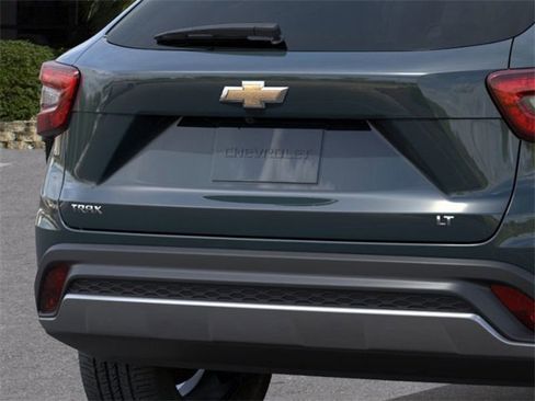 New 2026 Chevrolet Trax LT image 15