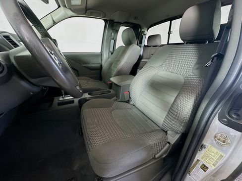 Used 2019 Nissan Frontier SV w/ Value Truck Package AWD/4WD image 13