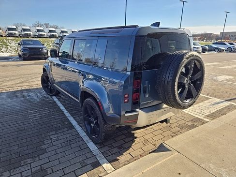 Used 2020 Land Rover Defender 110 HSE image 7