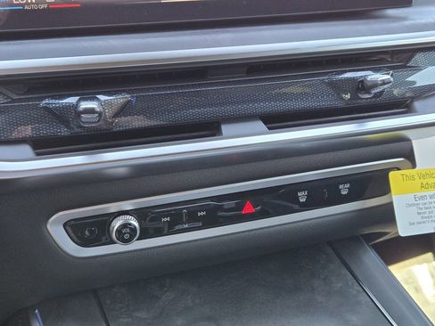 New 2026 BMW X5 xDrive50e image 22