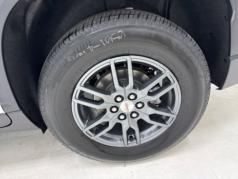 New 2026 GMC Acadia Elevation image 7